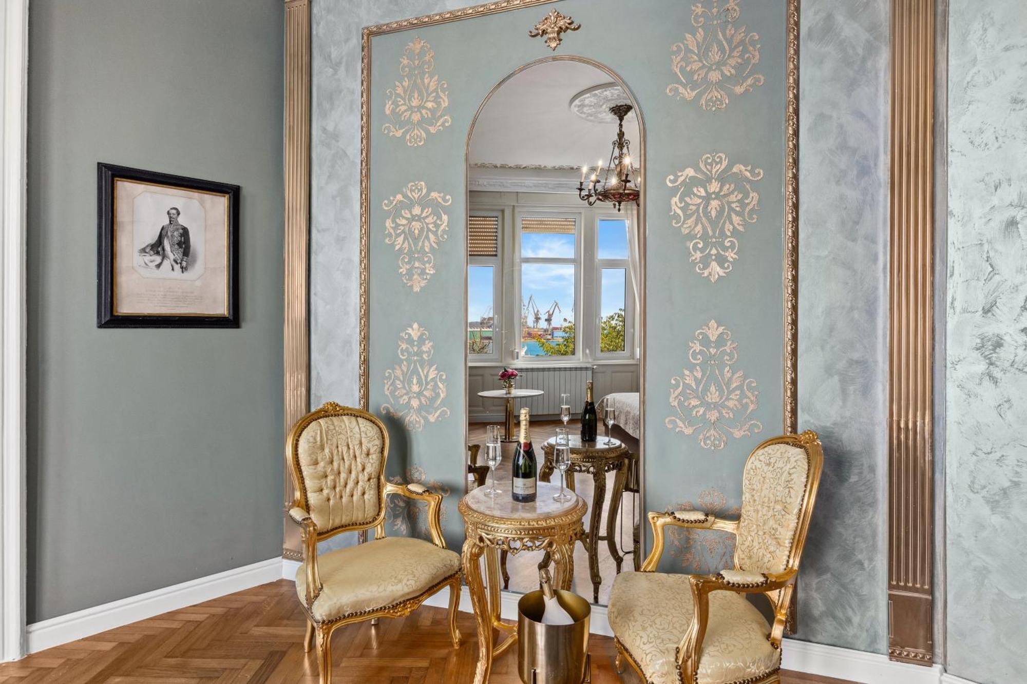 Villa Muenz Luxurious Residence Пула Экстерьер фото